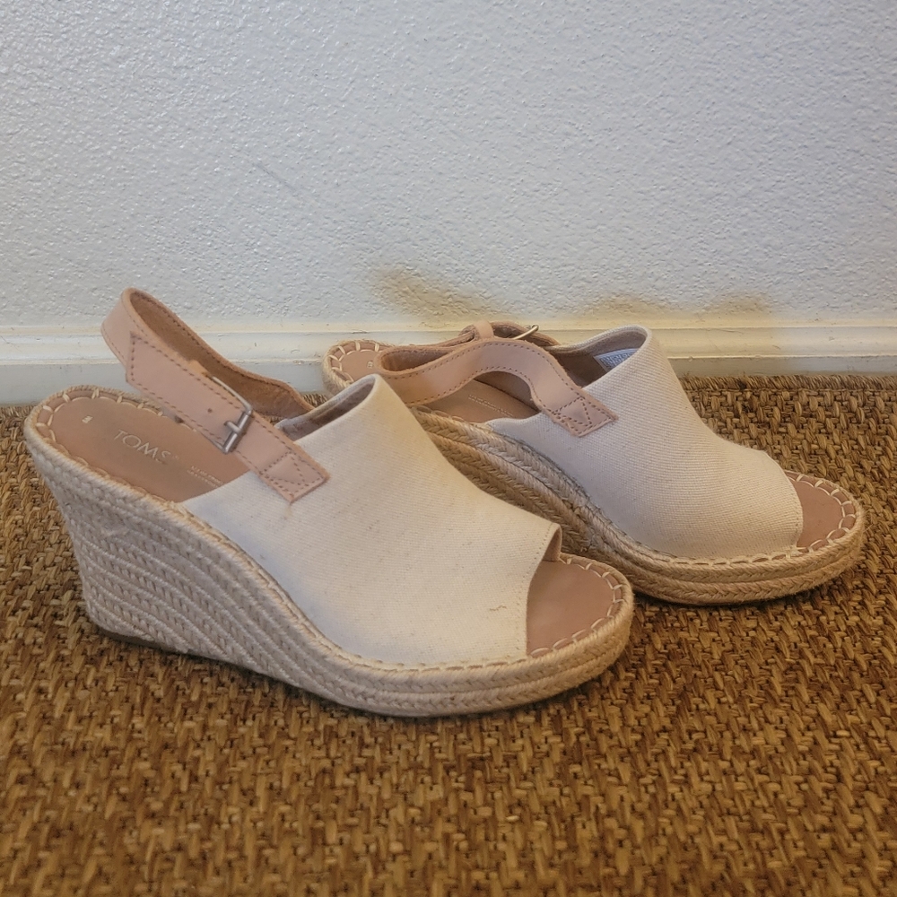 TOMS Monica Wedge Heel in Natural Women’s Size 9.5